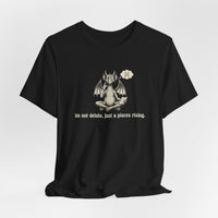 "I'm Not Delulu, Just a Pisces Rising"  T-Shirt